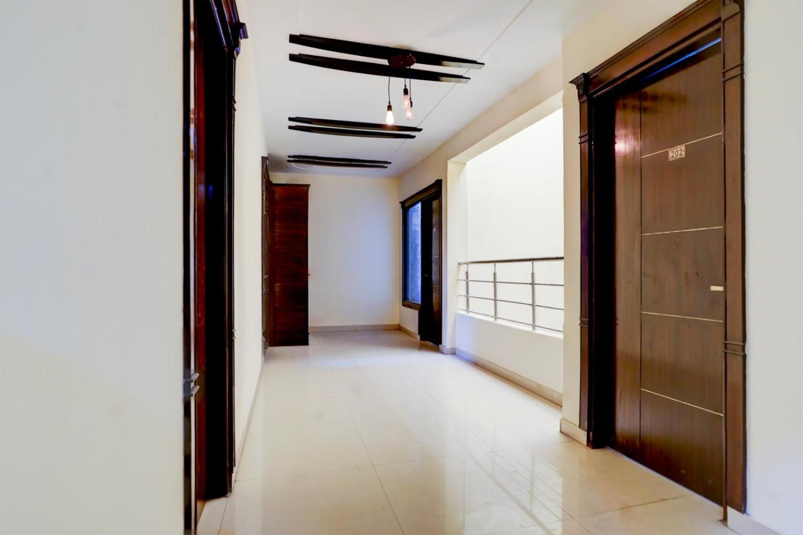 Hotel Grand Aerotech Delhi Airport