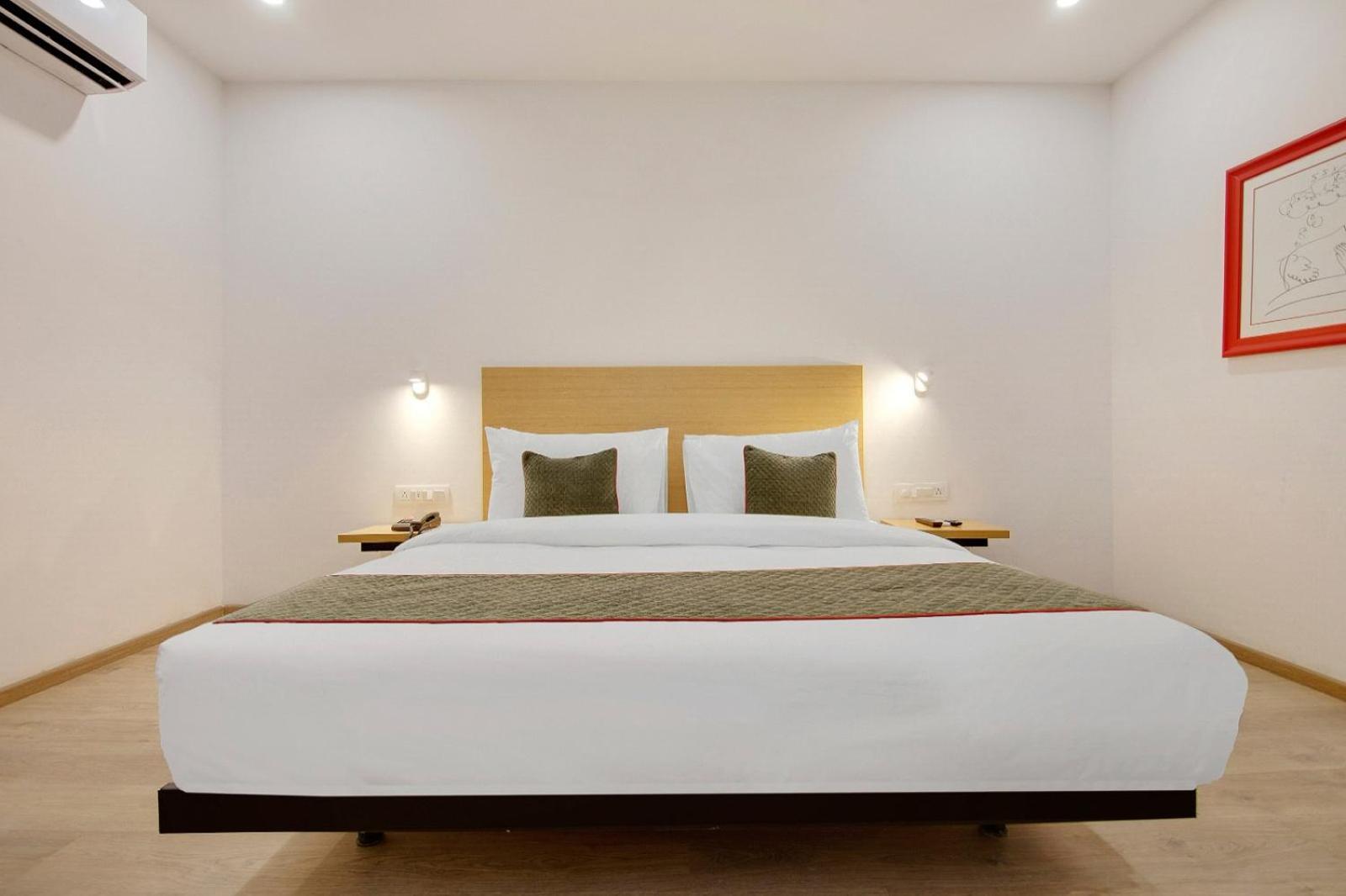 Grand Aerotech Delhi Airport Hotel